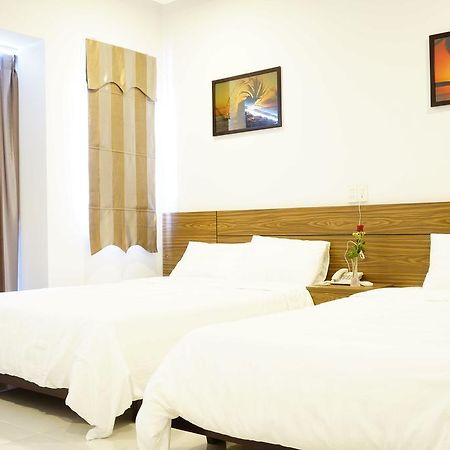 Besea Hotel Дананг Екстериор снимка