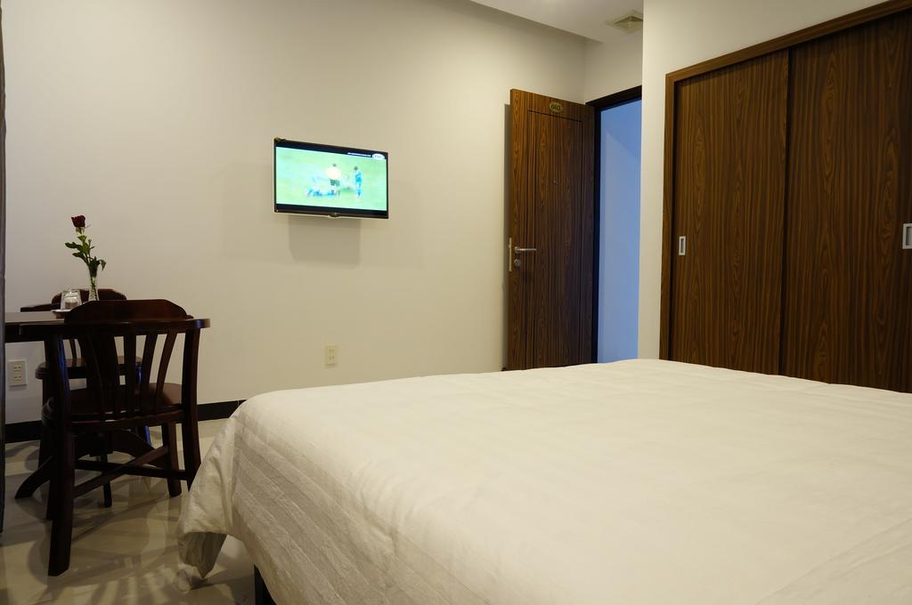 Besea Hotel Дананг Екстериор снимка