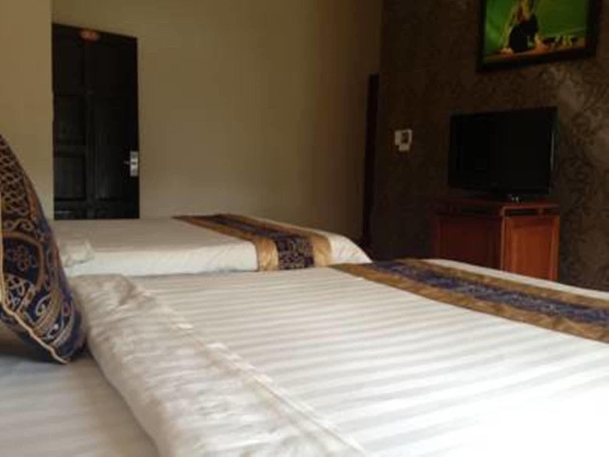 Besea Hotel Дананг Екстериор снимка